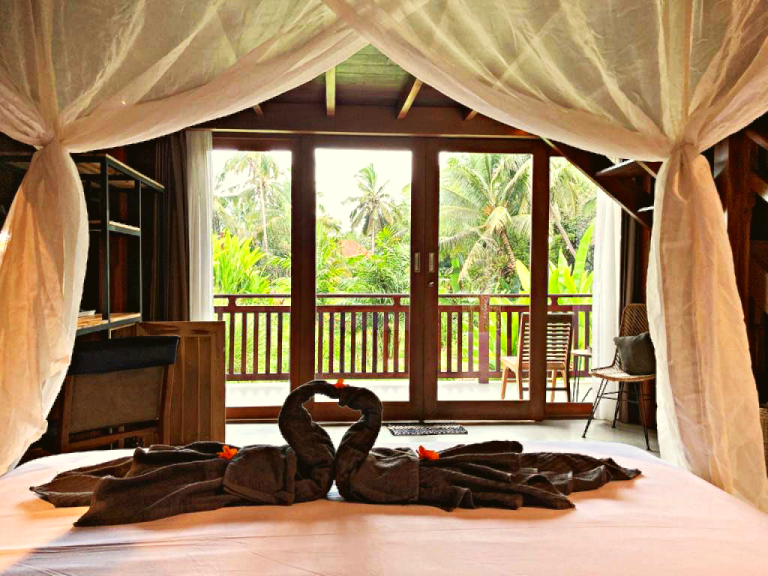5-FamilyBungalow